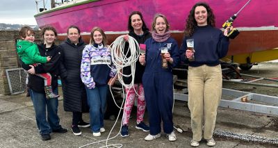 All-female veterinary team sails for breast cancer